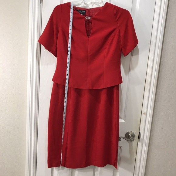 Jones New York Evening Red Mock Suit Dress Embellished V-Neck Size 12 SS… - Picture 6 of 12